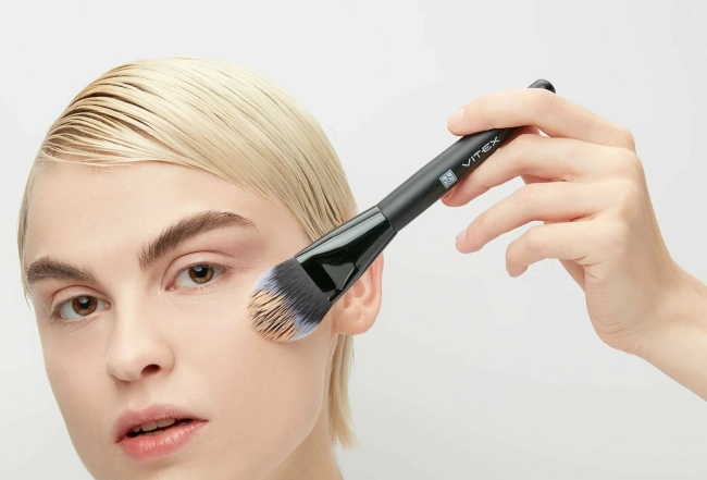 Кисть косметическая № 1 для тональной основы (синтетический ворс) VITEX Кисть косметическая № 1 для тональной основы (синтетический ворс) VITEX