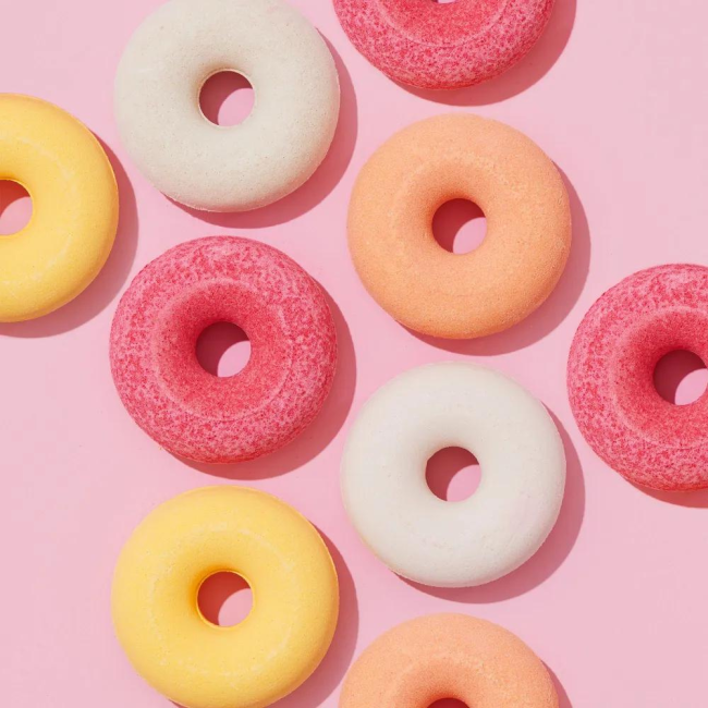 Бомбочка для ванны ДОНАТ Кокосовый Beauty Desserts 140 гр Бомбочка для ванны ДОНАТ Кокосовый Beauty Desserts 140 гр